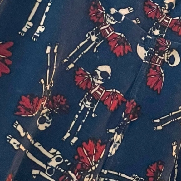 Lularoe HALLOWEEN OS leggings skulls with‎ wings! EUC - Picture 8 of 11
